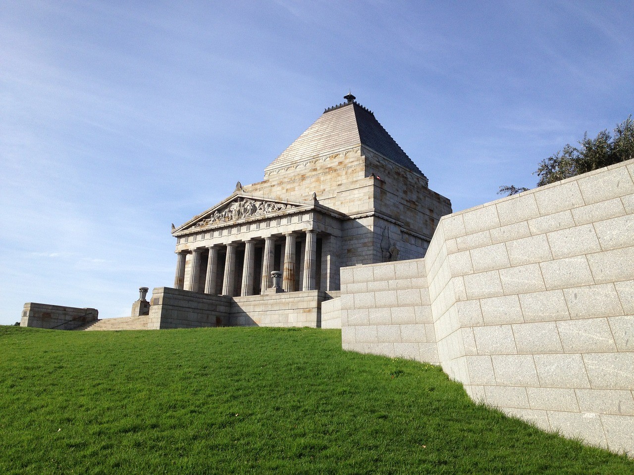 New Melbourne Super Tower will Overshadow ANZAC Shrine