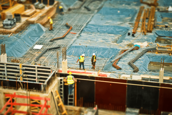 Construction Manager Vs. Project Manager: What’s the Difference?